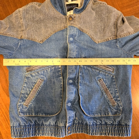Vintage Hot Tracks Woman's 2 Tone Denim Jacket, Snap Closure, Size Large - Picture 10 of 16
